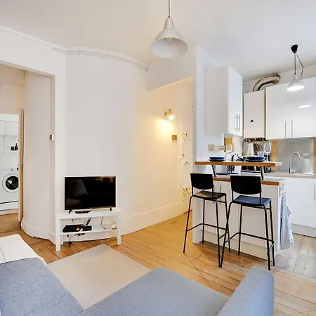 アパート Superb 1bdr 2p 15th Convention パリ